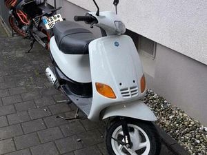 PIAGGIO ZIP MOTORROLLER WEIß - FAHRBEREIT MIT PAPIEREN