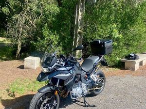 BMW F750 GS STYLE TRIPLE BLACK CARNAXIDE E QUEIJAS