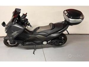 YAMAHA TMAX 530