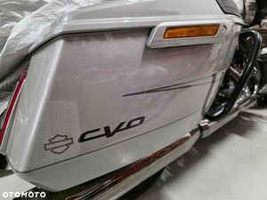 HARLEY-DAVIDSON CVO STREET GLIDE