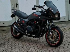 KAWASAKI GPZ 1100 UT