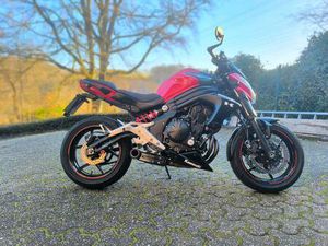 KAWASAKI ER-6N – ABS – TÜV BIS 10/2027