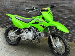 KAWASAKI KLX 110 PITBIKE MOTOCROSS MIT VIELEN SINNVOLLEN UMBAUTEN