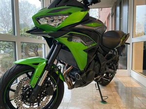 KAWASAKI VERSYS 650 - WIE NEU MIT GARANTIE