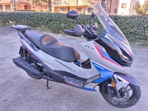 MOTO SCOOTER ZONTES 350 E
