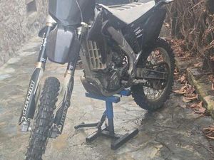 SUZUKI RM-Z 250 4 TAKT BJ 2009