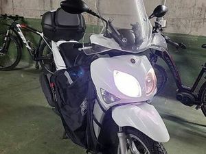 YAMAHA XENTER 125