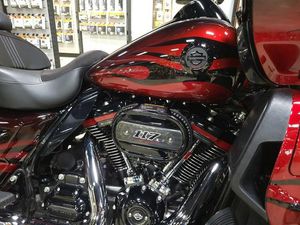 2022 HARLEY-DAVIDSON® FLTRKSE - CVO™ ROAD GLIDE® LIMITED