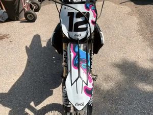 2022 YZ450F RACE READY