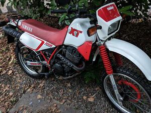 YAMAHA XT 350 1991 13KW ROT WEISS TÜV 12/27