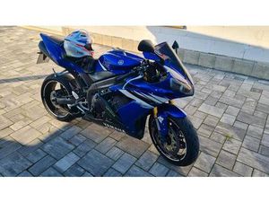YAMAHA R1 RN12