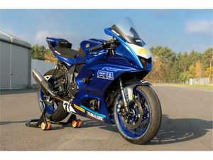 YAMAHA R7 RENNMOTORRAD, R7 CUP, RENNSTRECKENMOTORRAD
