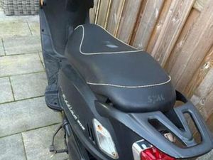 SYM FIDDLE 2018 GELE KENTEKEN — SCOOTERS | SYM — MARKTPLAATS