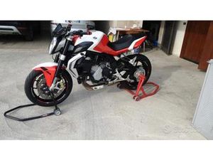 MV AGUSTA BRUTALE 675
