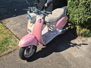 NOVA MOTORS RETRO STAR ROLLER 50 CCM WIE VESPA ROSA