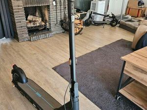 SEGWAY NINEBOT MAX G30D 2 E-SKOOTER ELEKTRO ROLLER TOP ZUSTAND