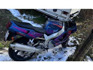 YZF 750 R POUR PIÈCES