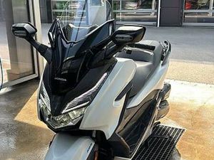 HONDA FORZA 125 NSS CANTON ZURICH -