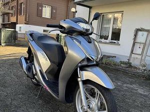 HONDA SH 125 CANTON SCHWYTZ -