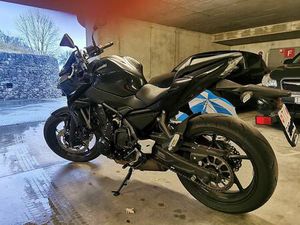 KAWASAKI Z 650 CANTON TESSIN -
