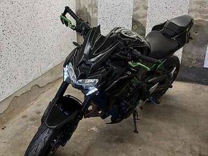 KAWASAKI Z900 BAUJAHR 2022 35KW CANTON BÂLE-VILLE -