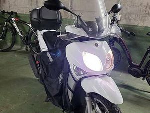 YAMAHA XENTER 125 CANTON ZURICH -