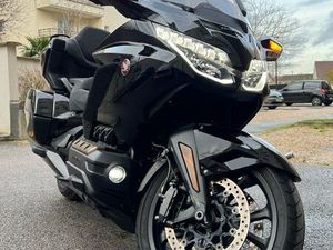 HONDA GL 1800 GOLDWING TOURING DCT FULL BLACK