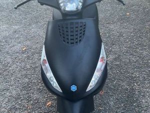 ? PIAGGIO ZIP 2T – ANNÉE 2014 – TRÈS BON ÉTAT