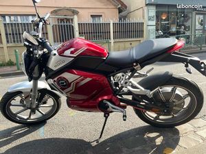 SUPER SOCO TSX 2023 ROUGE – COMME NEUVE – 2 000 KM