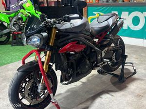 TRIUMPH 1050 SPEEDTRIPLE R