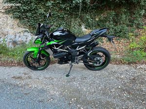 MOTO KAWASAKI Z 125 PACK PERFORMANCE
