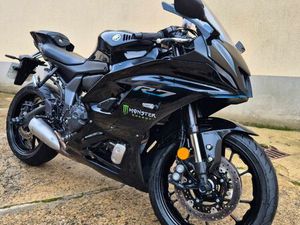 YAMAHA R7 NOIRE