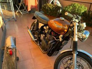 TRIUMPH BONNEVILLE - 2009