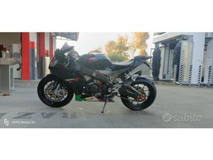 APRILIA RSV4 2010 R