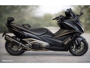 KYMCO AK550 /LIGNE COMPLÈTE / TOUTES OPTIONS /GROSSE RÉVISION