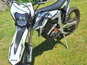 MOTO ENDURO ELECTRIQUE