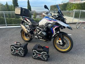 BMW R1250GS HP ENTRETIEN COMPLET ET FACTURE BMW