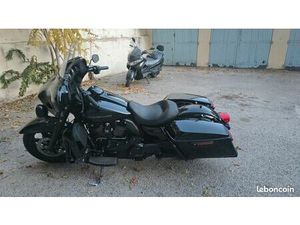 HARLEY DAVIDSON ULTRA LIMITED