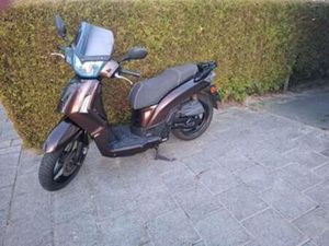 KYMCO PEOPLE S 50 4 TAKT SNORSCOOTER 31KM PER UUR WERKT 100% — SCOOTERS | KYMCO — MARKTPLAATS