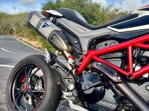 DUCATI HYPERMOTARD 821SP
