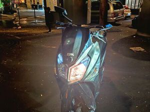 SCOOTER SYM JET 50 AVEC CASQUE ET ANTIVOL
