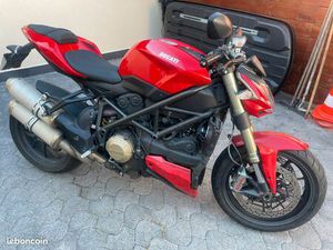 DUCATI STREETFIGHTER 2012