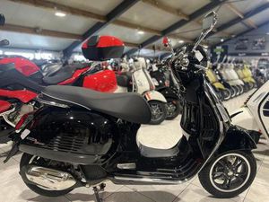 ② VESPA GTS SUPER 125
