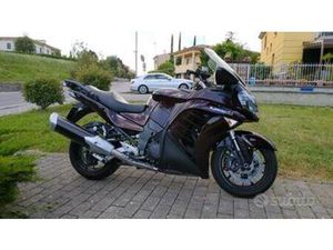 KAWASAKI GTR 1400