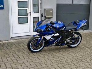 YAMAHA YZF R1 RN12 GP EDITION VALENTINO ROSSI TERMIGNONI