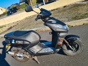 SCOOTER PEUGEOT KISBEE