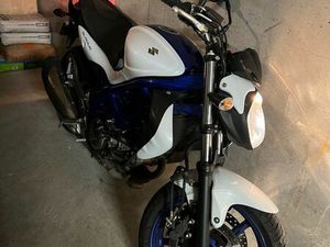 SUZUKI 650 GLADIUS A2