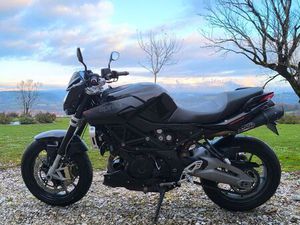 APRILIA SHIVER 750