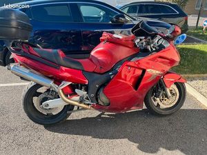 HONDA CBR 1100 XX 1ER MAIN