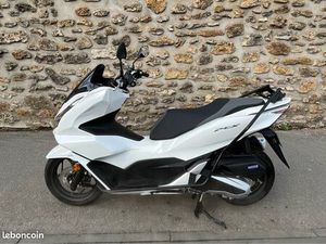 HONDA PCX 125 CC ABS SMART ENTIÈREMENT D’ORIGINE *FAIBLE KILOMÉTRAGE